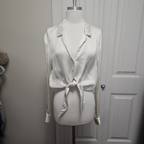 Wilfred aritzia tie front blouse - Picture 2 of 5